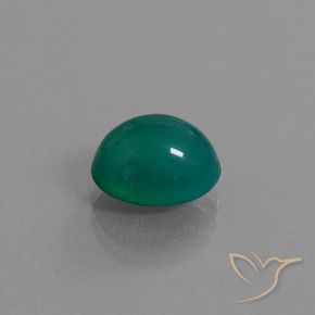 3.04カラットの天然グリーンアゲート（9.8×7.9 mm・オーバルカット）