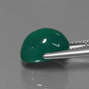 4.47カラットの天然ミディアムグリーンアゲート（11.3×8 mm・オーバルカット）