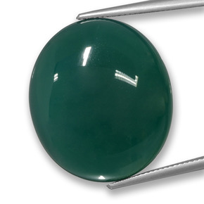 42.59カラットの天然クールグリーンアゲート（26.6×23.2 mm・オーバルカット）