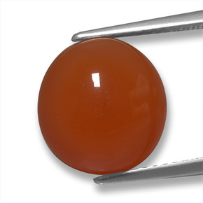 6.25カラットの天然ファイアレッド瑪瑙、オーバルカット、半透明