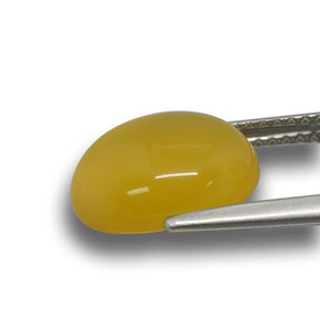 3.76カラットの天然ゴールデンオレンジ瑪瑙、オーバルカット、半透明