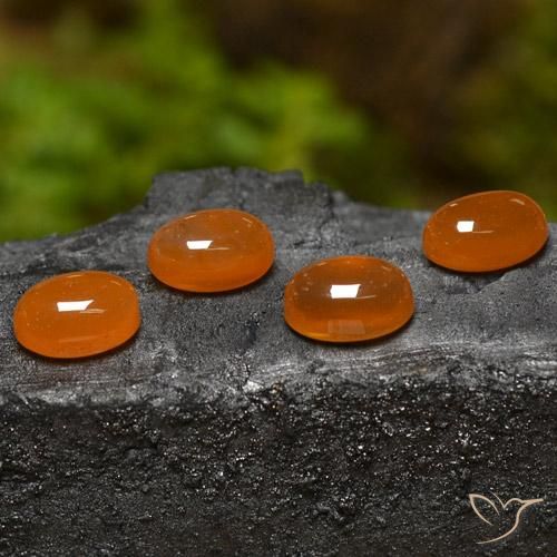 Shop natural 2.70ct ミディアムオレンジ 瑪瑙 gems, 楕円形, from インド at GemSelect. In stock, global shipping!