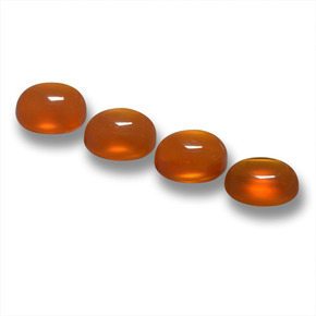 1.97カラットの天然ディープオレンジアゲート（5×4.1 mm・オーバルカット）