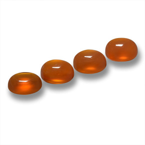 1.97カラットの天然ディープオレンジアゲート（5×4.1 mm・オーバルカット）