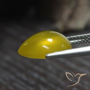 4.80カラットの天然黄色がかったゴールド瑪瑙、洋梨の形、半透明