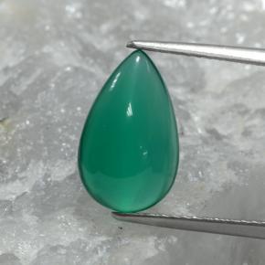 2.74カラットの天然ミディアムグリーンアゲート（12.9×8.1 mm・洋梨の形）