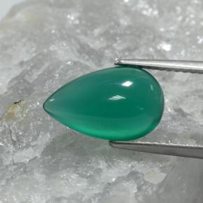 2.74カラットの天然ミディアムグリーンアゲート（12.9×8.1 mm・洋梨の形）
