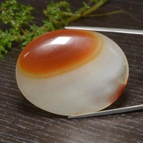 84.57カラットの天然マルチカラーアゲート（45.1×34.8 mm・オーバルカット）