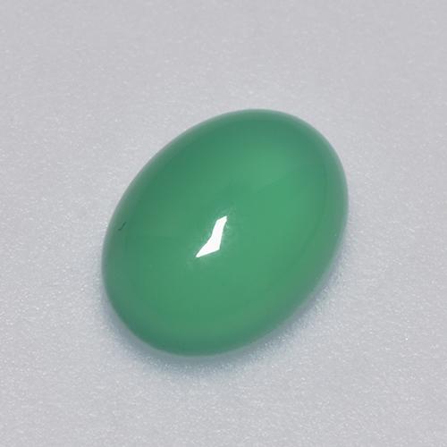 1.30カラットの天然ジェイドグリーンアゲート（8.1×6 mm・オーバルカット）
