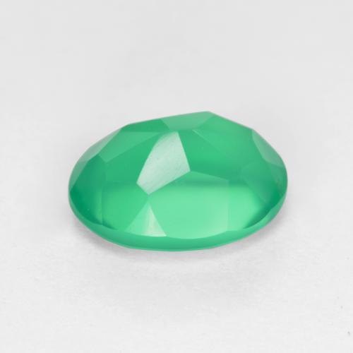1.12カラットの天然薄いバジルグリーンアゲート（7.9×6 mm・オーバルカット）