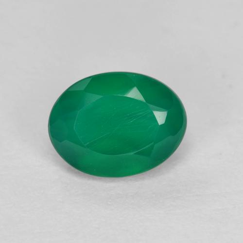 1.04カラットの天然ウォームグリーンアゲート（7.4×5.6 mm・オーバルカット）