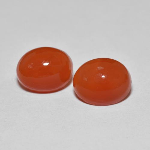 3.54カラットの天然ファイアレッドアゲート（8.5×6.8 mm・オーバルカット）