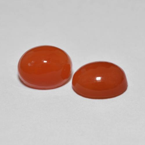 3.54カラットの天然ファイアレッドアゲート（8.5×6.8 mm・オーバルカット）