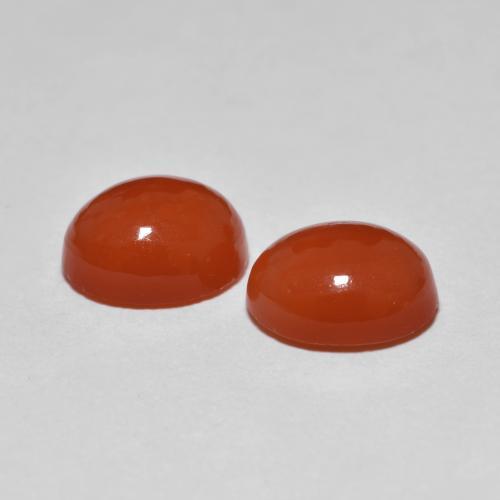 3.54カラットの天然ファイアレッドアゲート（8.5×6.8 mm・オーバルカット）