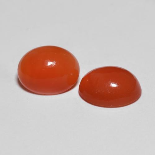 3.47カラットの天然オレンジレッドアゲート（8.9×7.1 mm・オーバルカット）