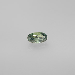 0.37カラットの天然グリーン/レッドアレキサンドライト（5×2.6 mm・オーバルカット）