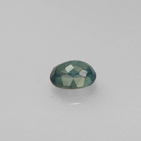 0.23カラットの天然グリーン/レッドアレキサンドライト（4×3.1 mm・オーバルカット）