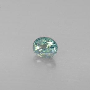 0.36カラットの天然グリーン/レッドアレキサンドライト（4.3×3.5 mm・オーバルカット）