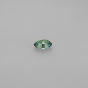 0.23カラットの天然グリーン/レッドアレキサンドライト（4.5×3.2 mm・オーバルカット）