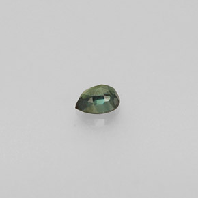 0.12カラットの天然グリーン/レッドアレキサンドライト（3.3×2.5 mm・洋梨の形）
