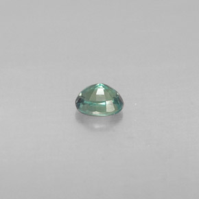 0.13カラットの天然グリーン/レッドアレキサンドライト（3.3×2.5 mm・オーバルカット）