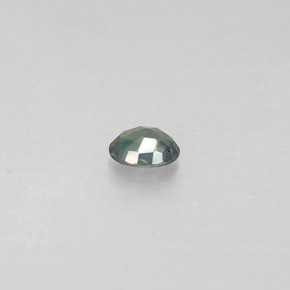 0.10カラットの天然グリーン/レッドアレキサンドライト（3.3×2.5 mm・オーバルカット）