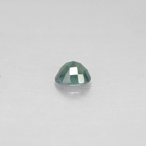 0.14カラットの天然グリーン/レッドアレキサンドライト（3.3×2.6 mm・オーバルカット）
