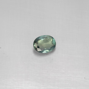 0.14カラットの天然グリーン/レッドアレキサンドライト（3.1×3 mm・オーバルカット）