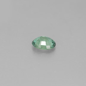 0.25カラットの天然グリーン/レッドアレキサンドライト（4.4×3.7 mm・オーバルカット）