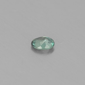 0.13カラットの天然グリーン/レッドアレキサンドライト（3.5×2.7 mm・オーバルカット）