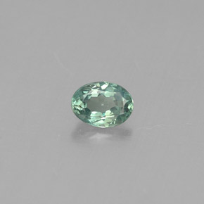 0.15カラットの天然グリーン/レッドアレキサンドライト（3.8×2.8 mm・オーバルカット）