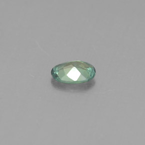 0.14カラットの天然グリーン/レッドアレキサンドライト（3.9×2.9 mm・オーバルカット）