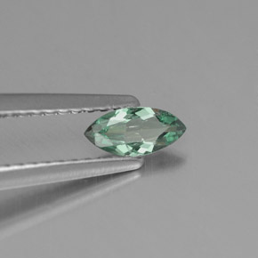 0.25カラットの天然グリーン/レッドアレキサンドライト（6.2×3 mm・マーキス）