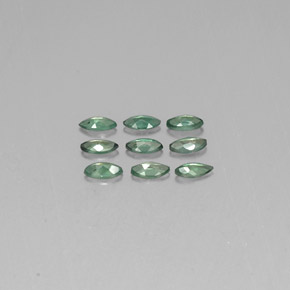 カラットの天然グリーン/レッドアレキサンドライト（4×2 mm・マーキス）