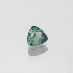 0.15カラットの天然グリーン/レッドアレキサンドライト（3.6×3.6 mm・トリリアント）
