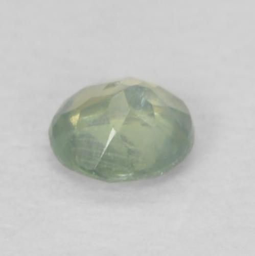 0.08カラットの天然薄いペアーグリーンアレキサンドライト（2.48 mm・ラウンドカット）