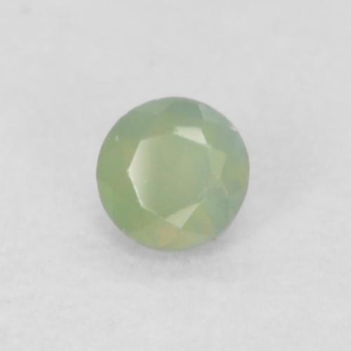 0.06カラットの天然非常に薄い緑アレキサンドライト（2.12 mm・ラウンドカット）