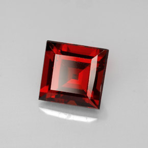 1.19カラットの天然オレンジレッドアルマンディンガーネット（6×5.7 mm・四角）