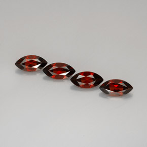 カラットの天然ディープレッドアルマンディンガーネット（10×5 mm・マーキス）