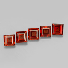 自然派の商品を探す ct オレンジレッド アルマンディンガーネット 宝石, 四角形, マダガスカル からGemSelectで. 在庫あり、世界各国へ発送!