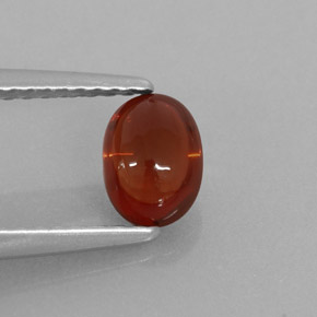 1.02カラットの天然オレンジレッドアルマンディンガーネット（6.3×4.6 mm・オーバルカット）
