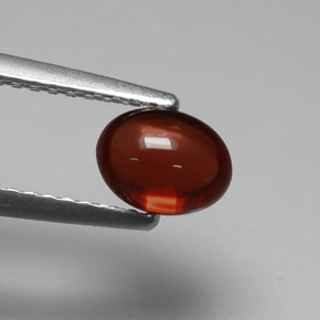 1.10カラットの天然オレンジレッドアルマンディンガーネット（6.3×4.9 mm・オーバルカット）