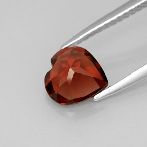1.46カラットの天然レッドアルマンディンガーネット（7.2×7.1 mm・ハート型）