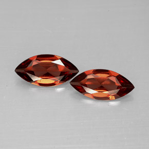 カラットの天然レッドアルマンディンガーネット（10.1×4.8 mm・マーキス）