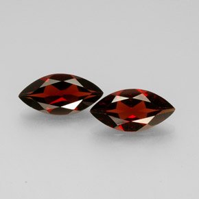 カラットの天然ディープレッドアルマンディンガーネット（14×7.1 mm・マーキス）