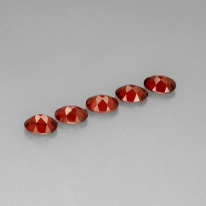 自然派の商品を探す ct レッド アルマンディンガーネット 宝石, オーバルカット, マダガスカル からGemSelectで. 在庫あり、世界各国へ発送!