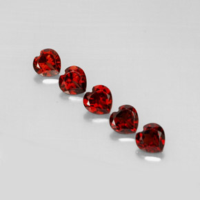 自然派の商品を探す ct ディープレッド アルマンディンガーネット 宝石, ハート型, マダガスカル からGemSelectで. 在庫あり、世界各国へ発送!