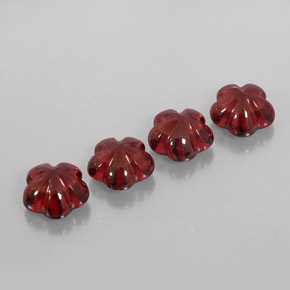 カラットの天然ディープレッドアルマンディンガーネット（7.2×7 mm・透明）