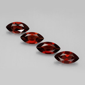 カラットの天然レッドアルマンディンガーネット（10×5.1 mm・マーキス）