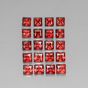カラットの天然レッドアルマンディンガーネット（4×4 mm・四角）